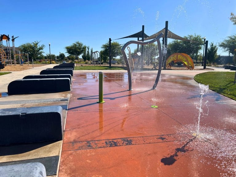 12 Splash Pads in Elk Grove for Kids: Kammerer Park