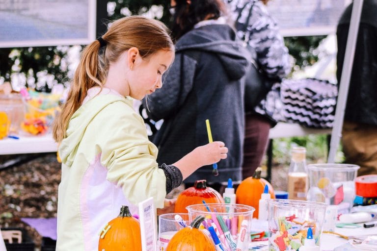 Best Fall Activities in Sacramento for Kids: Pumpkin Painting