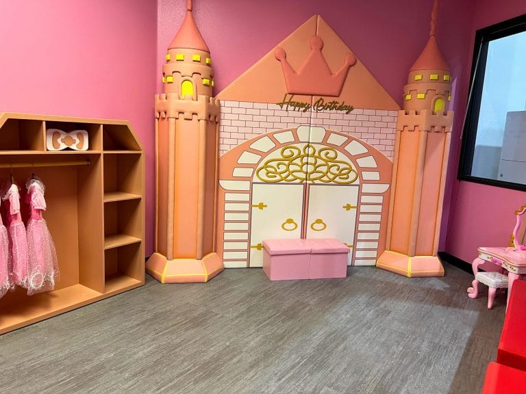 Peek-a-Boo Factory in Rancho Cordova: Princess Room