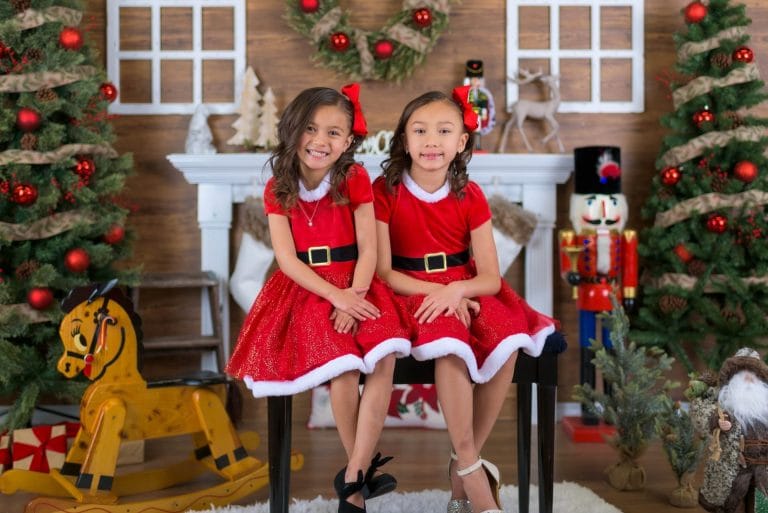 $20 Holiday Photos at Valuable Exposure: Sacramento Families’ New Tradition