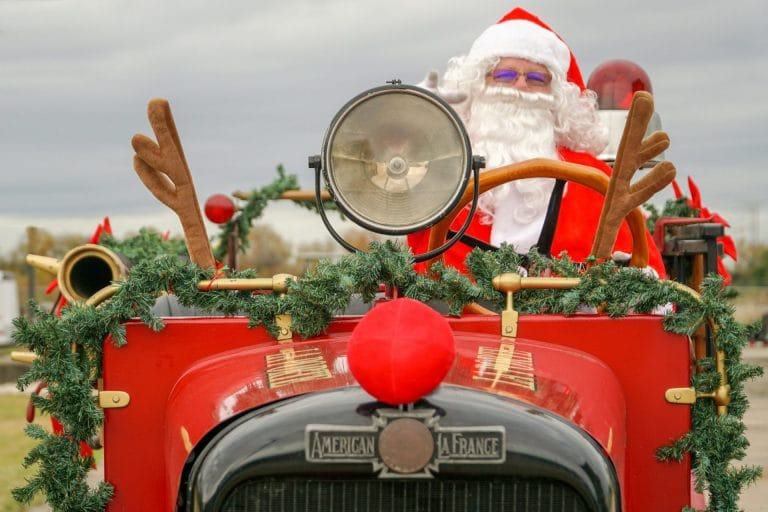 Holiday Parades & Neighborhood Santa Visits in Sacramento