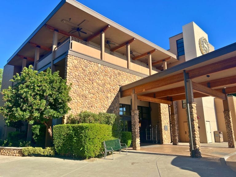 Family-Friendly Hotels in Redding: Sheraton Redding at Sundial Bridge
